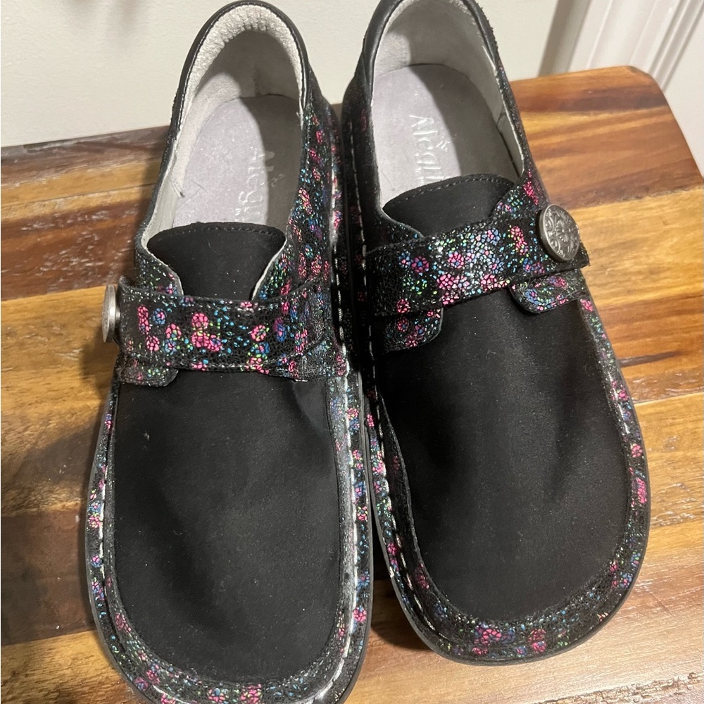 Algeria Black Floral Shoes